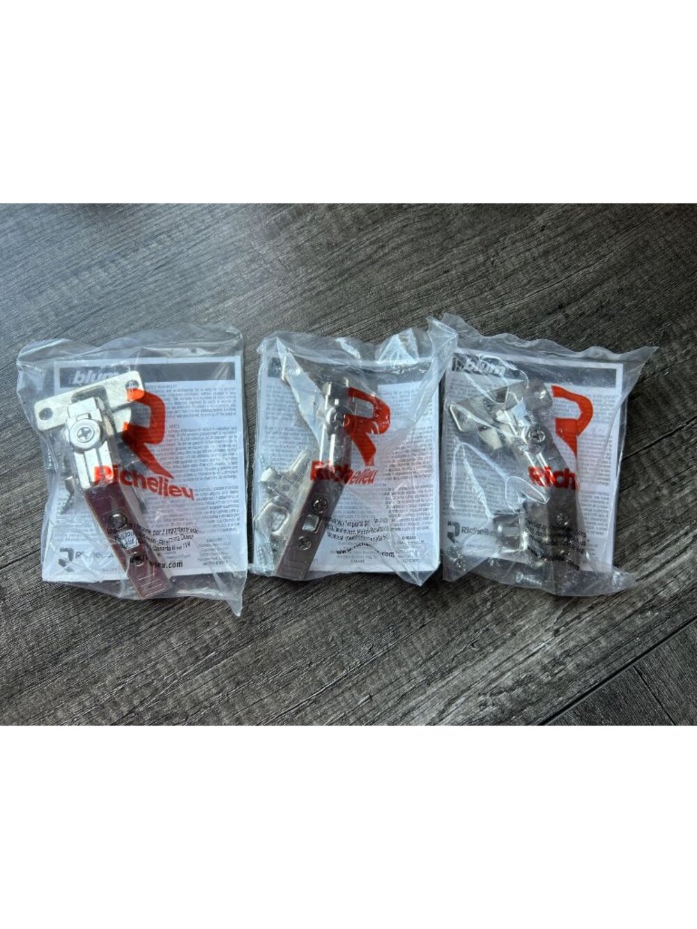 Set of 3 Richelieu / Blum Clip‑Top Corner Cabinet Hinges Silver, New in Package